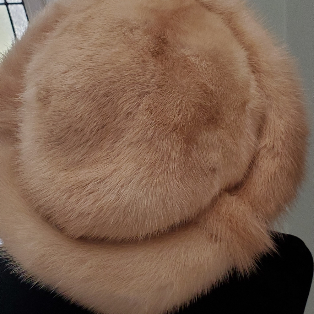 Real Mink Hat In Excelent New Condition